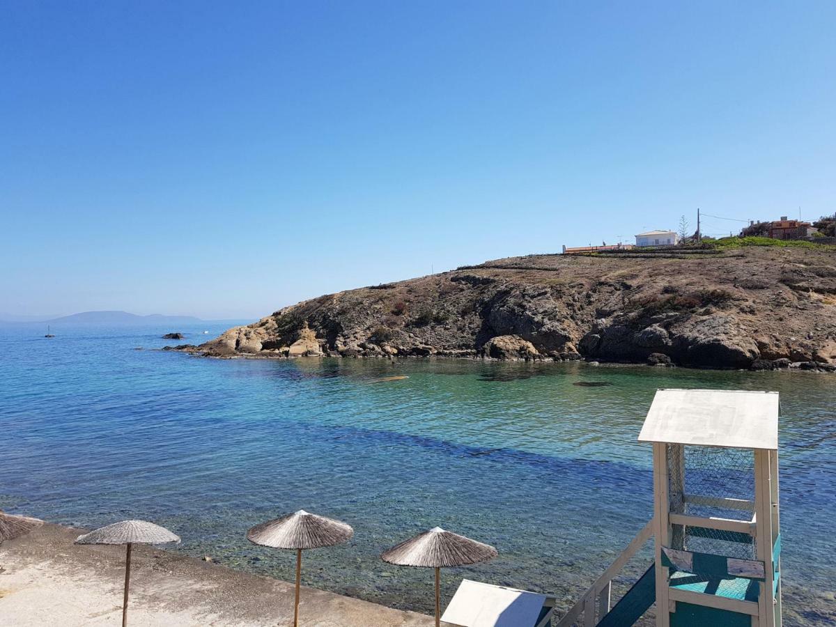 Villa Blue. Two Storey House, 100 Meters From Sea Rafína Exterior photo